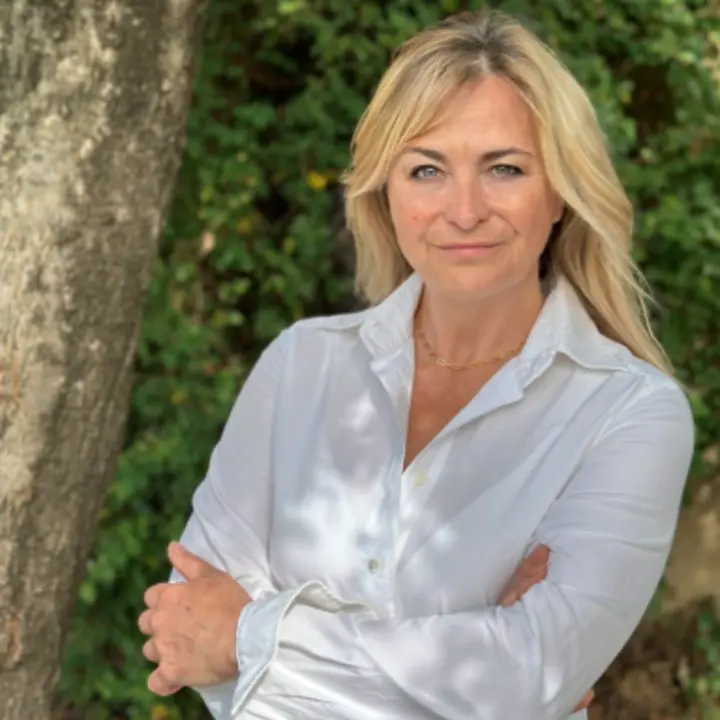 Philippa Forrester outdoors